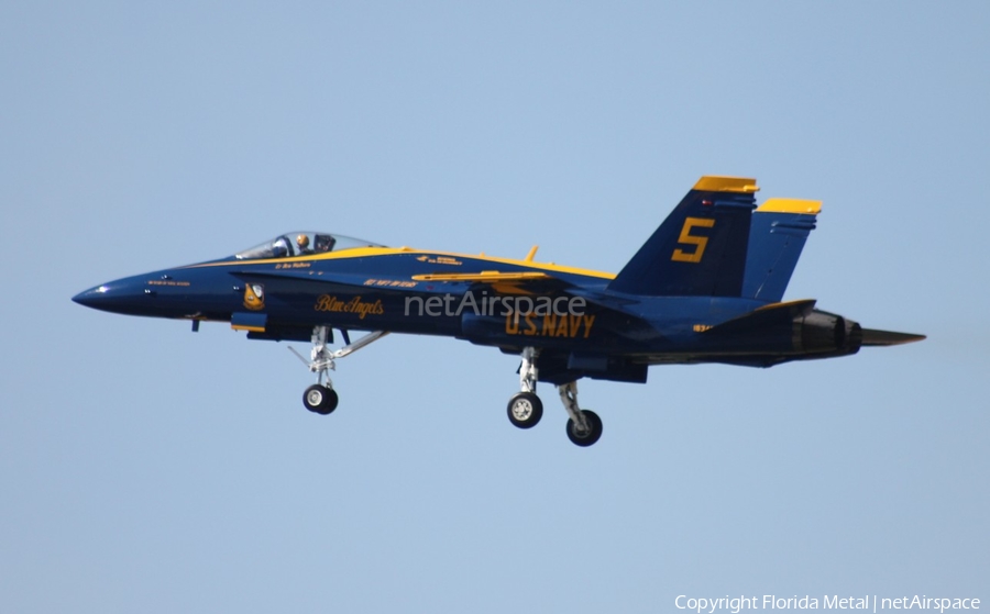 United States Navy McDonnell Douglas F/A-18C Hornet (163498) | Photo 485732