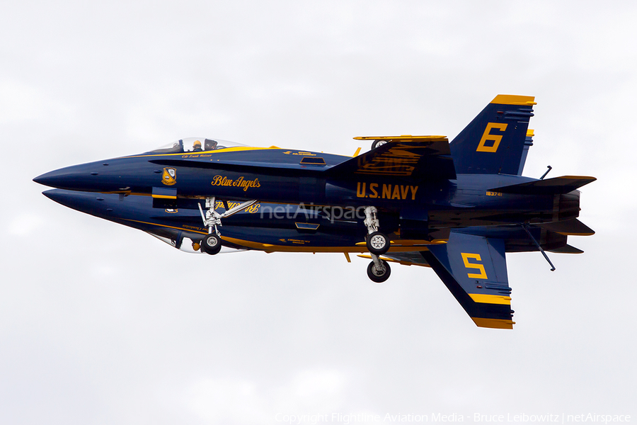 United States Navy McDonnell Douglas F/A-18C Hornet (163741) | Photo 135835