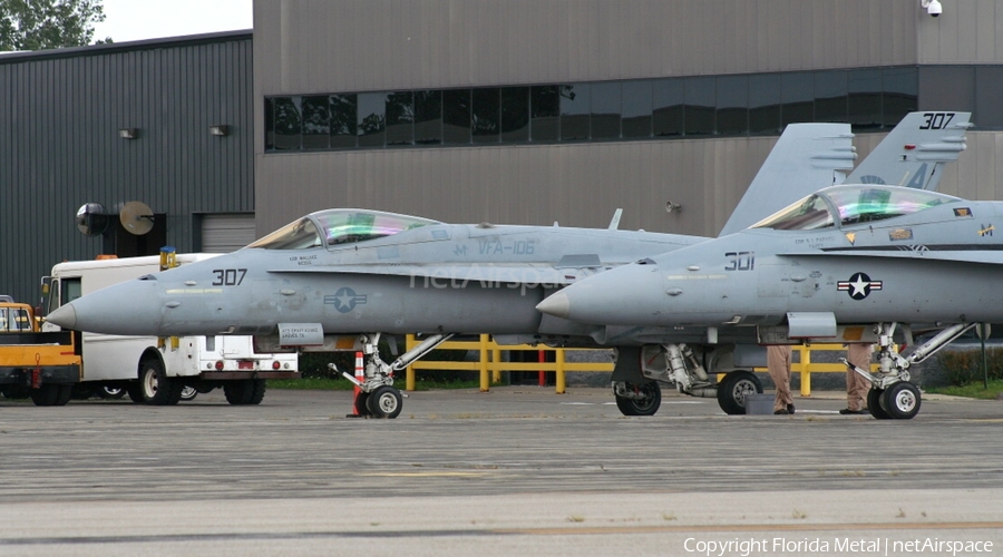 United States Navy McDonnell Douglas F/A-18C Hornet (163746) | Photo 485795