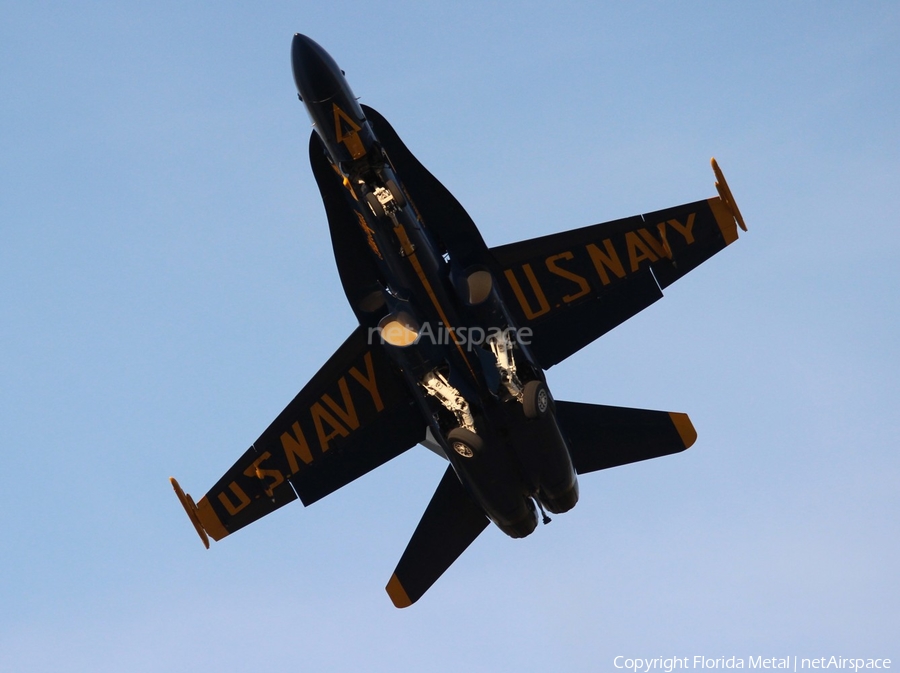 United States Navy McDonnell Douglas F/A-18C Hornet (163754) | Photo 485799