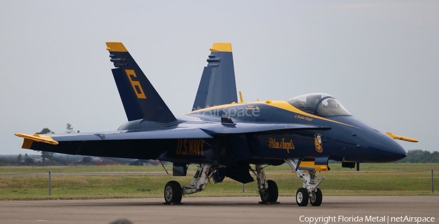 United States Navy McDonnell Douglas F/A-18C Hornet (163768) | Photo 374221