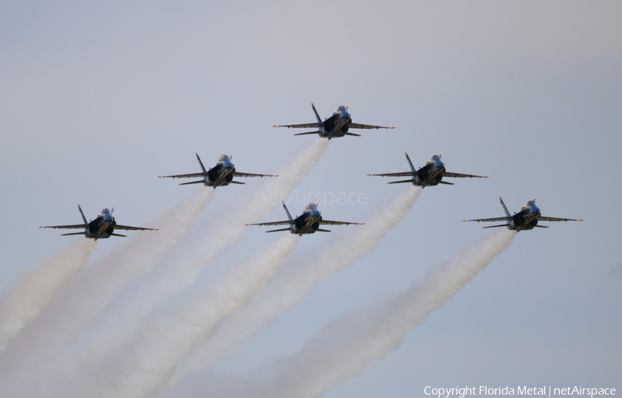 United States Navy McDonnell Douglas F/A-18C Hornet (163768) | Photo 374223