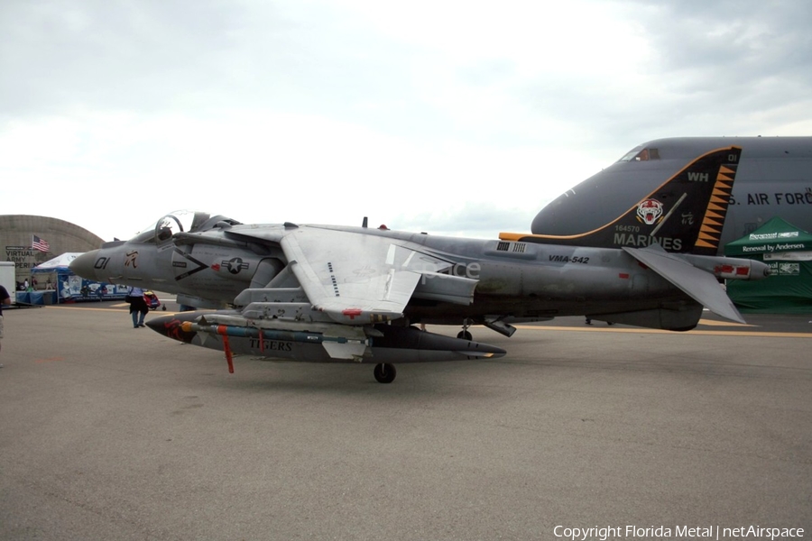 United States Marine Corps McDonnell Douglas AV-8B Harrier II + (164570) | Photo 486425