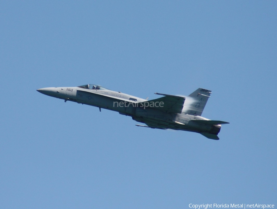 United States Navy McDonnell Douglas F/A-18C Hornet (165214) | Photo 491713