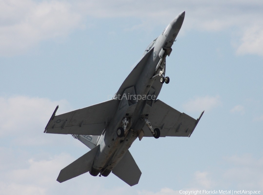 United States Navy Boeing F/A-18F Super Hornet (165806) | Photo 492165