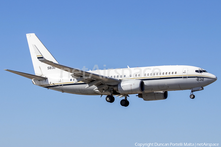 United States Navy Boeing C-40A Clipper (165832) | Photo 446399