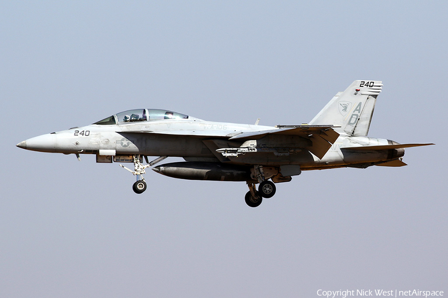 United States Navy Boeing F/A-18F Super Hornet (165880) | Photo 408275