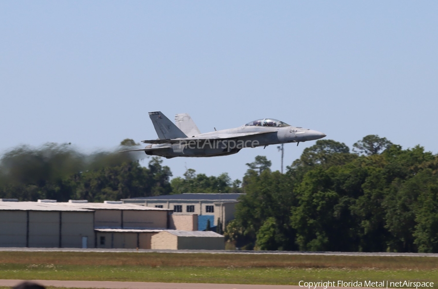 United States Navy Boeing F/A-18F Super Hornet (165883) | Photo 541464