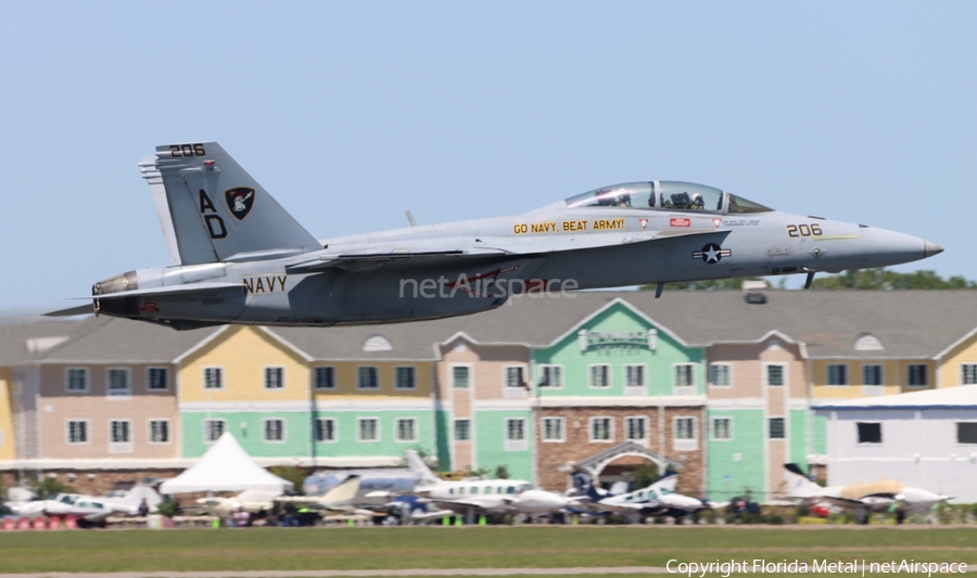 United States Navy Boeing F/A-18F Super Hornet (165887) | Photo 514640