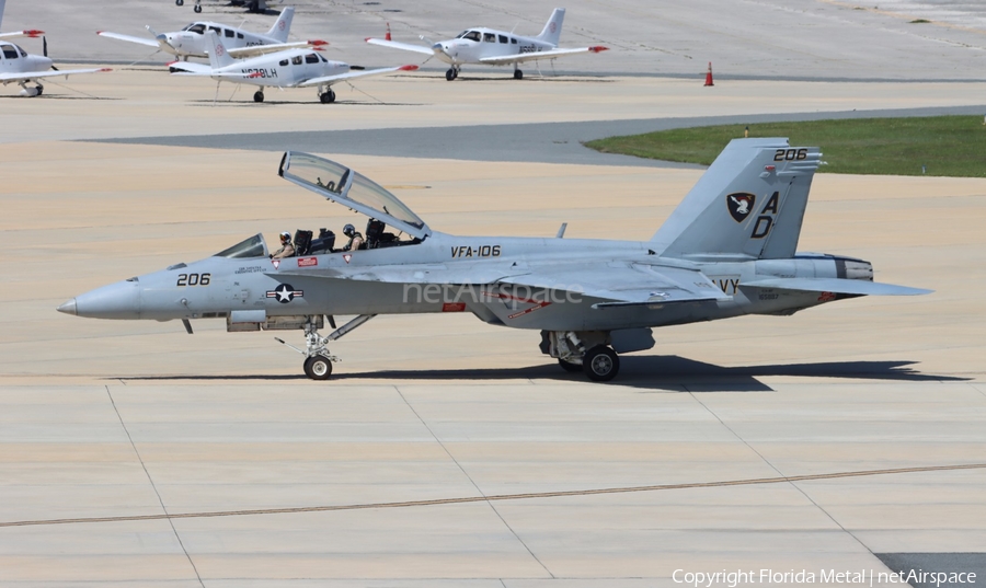 United States Navy Boeing F/A-18F Super Hornet (165887) | Photo 492809