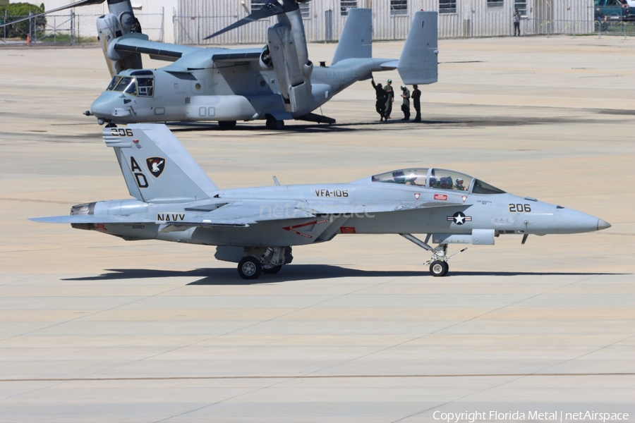 United States Navy Boeing F/A-18F Super Hornet (165887) | Photo 541472