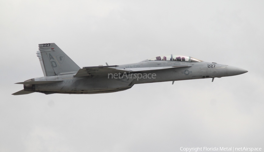 United States Navy Boeing F/A-18F Super Hornet (165913) | Photo 374911