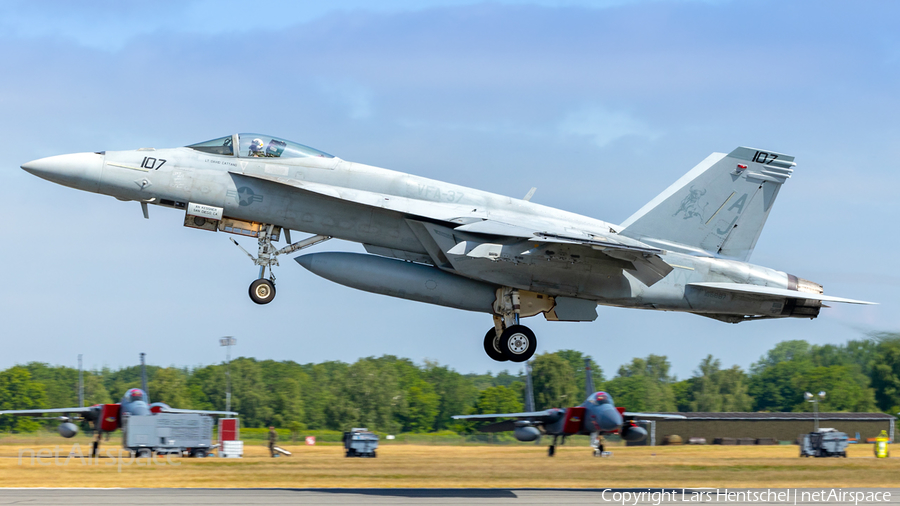 United States Navy Boeing F/A-18E Super Hornet (166867) | Photo 575929