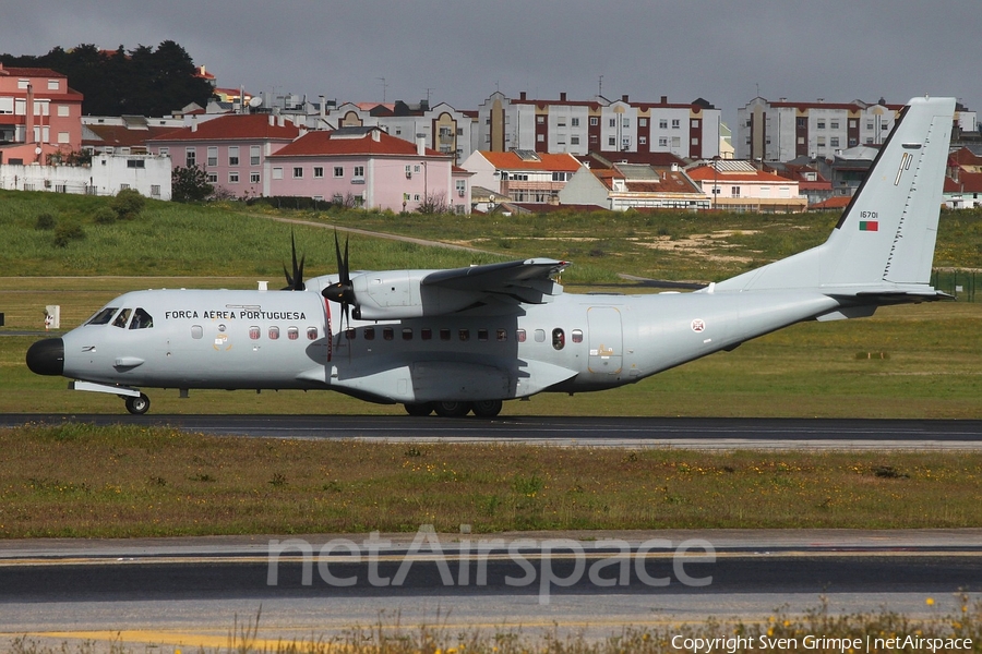 Portuguese Air Force (Força Aérea Portuguesa) CASA C-295M (16701) | Photo 316023