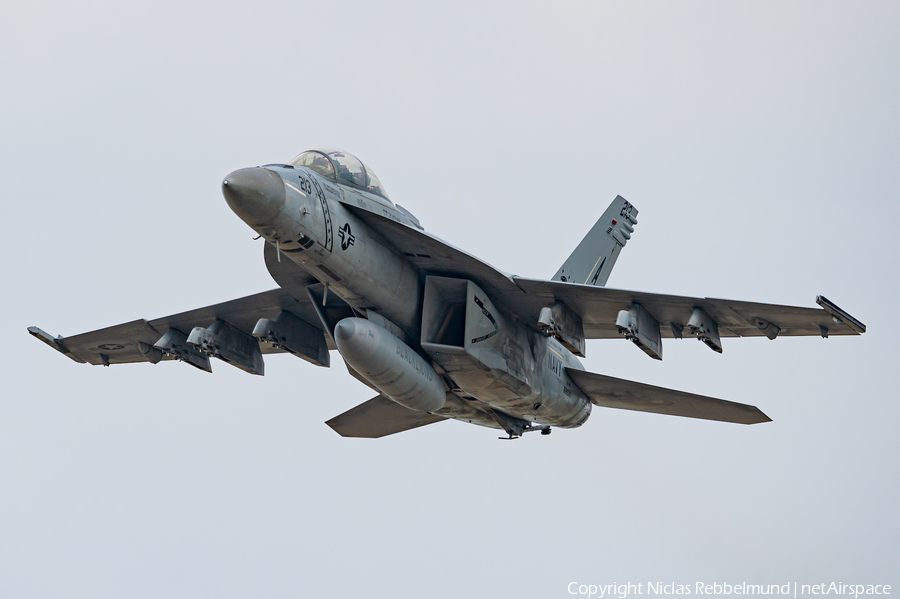 United States Navy Boeing F/A-18F Super Hornet (168930) | Photo 575721