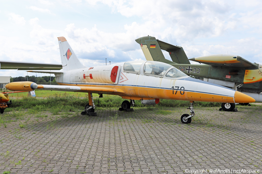 East German Air Force Aero L-39V Albatros (170) | Photo 466193