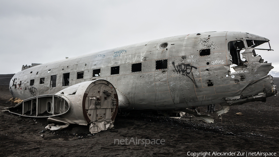 United States Navy Douglas VC-117D Skytrooper (17171) | Photo 240226