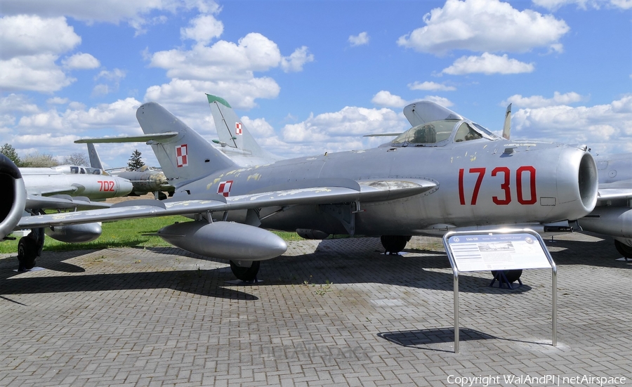 Polish Air Force (Siły Powietrzne) PZL-Mielec Lim-5R (MiG-17R) (1730) | Photo 446321