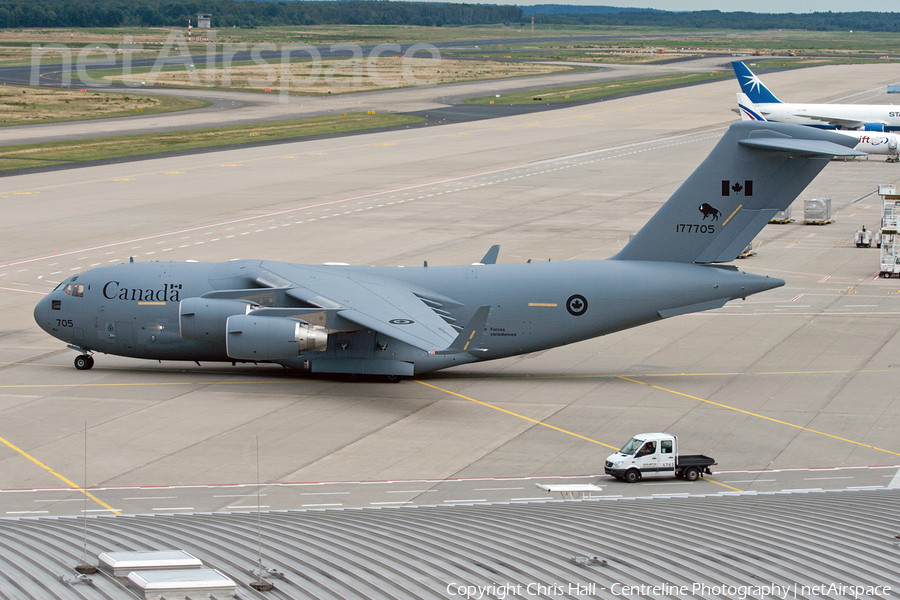 Canadian Armed Forces Boeing CC-177 Globemaster III (177705) | Photo 392618