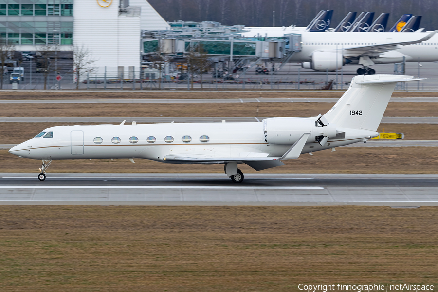 United States Air Force Gulfstream C-37B (18-1942) | Photo 554161