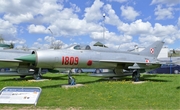 Polish Air Force (Siły Powietrzne) Mikoyan-Gurevich MiG-21PF Fishbed-D (1809) at  Deblin, Poland