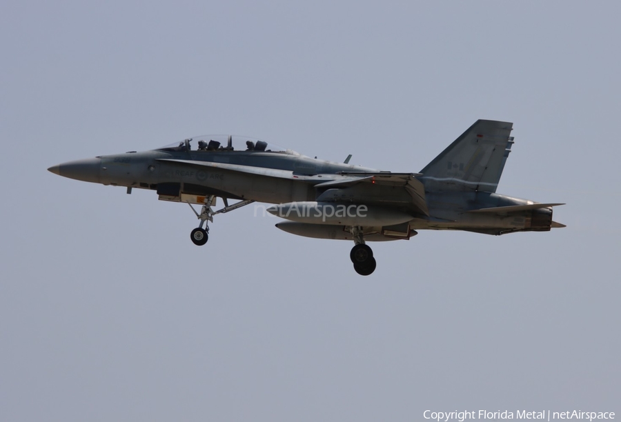Royal Canadian Air Force McDonnell Douglas CF-188B Hornet (188938) | Photo 646227