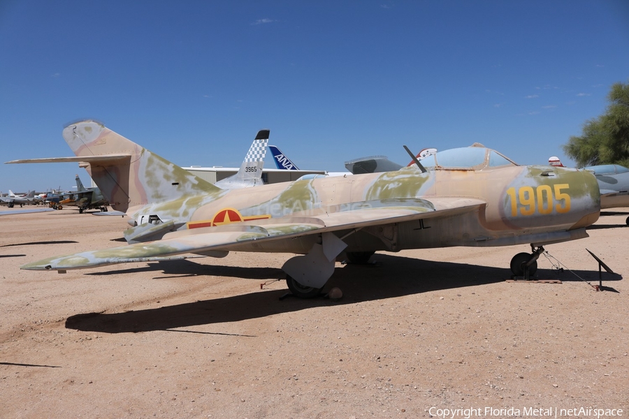 Vietnam People's Air Force Mikoyan-Gurevich MiG-17F Fresco-C (1905) | Photo 464450