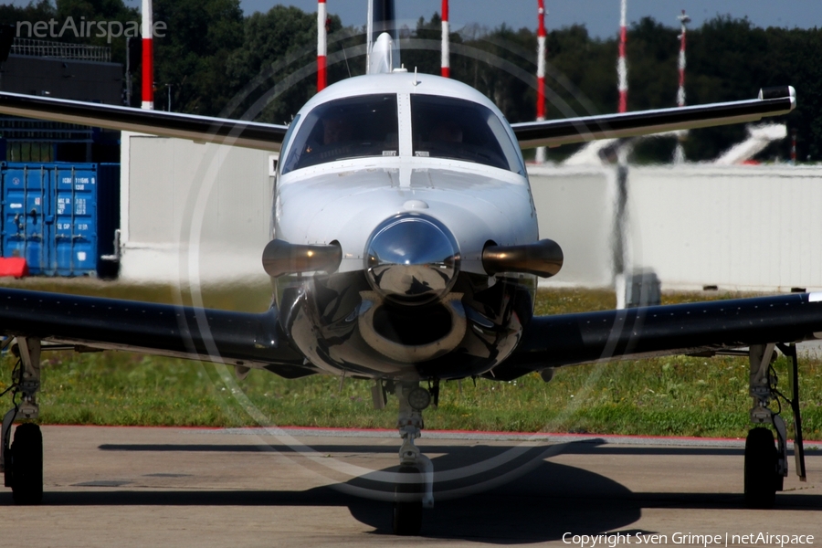 (Private) Socata TBM 700C1 (2-PLAY) | Photo 460762