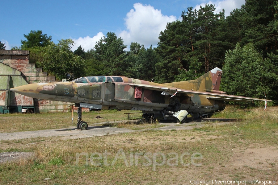 German Air Force Mikoyan-Gurevich MiG-23UB Flogger-C (2057) | Photo 52596