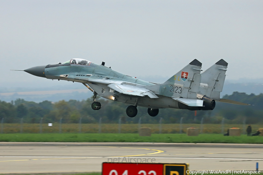 Slovak Air Force Mikoyan-Gurevich MiG-29AS Fulcrum (2123) | Photo 472876