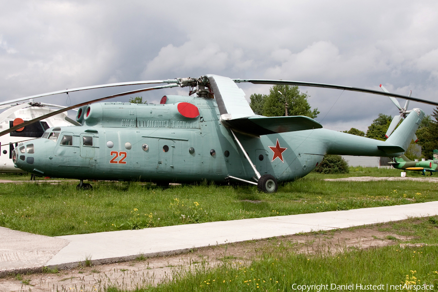 Soviet Union Air Force Mil Mi-6A Hook-A (22 RED) | Photo 502611