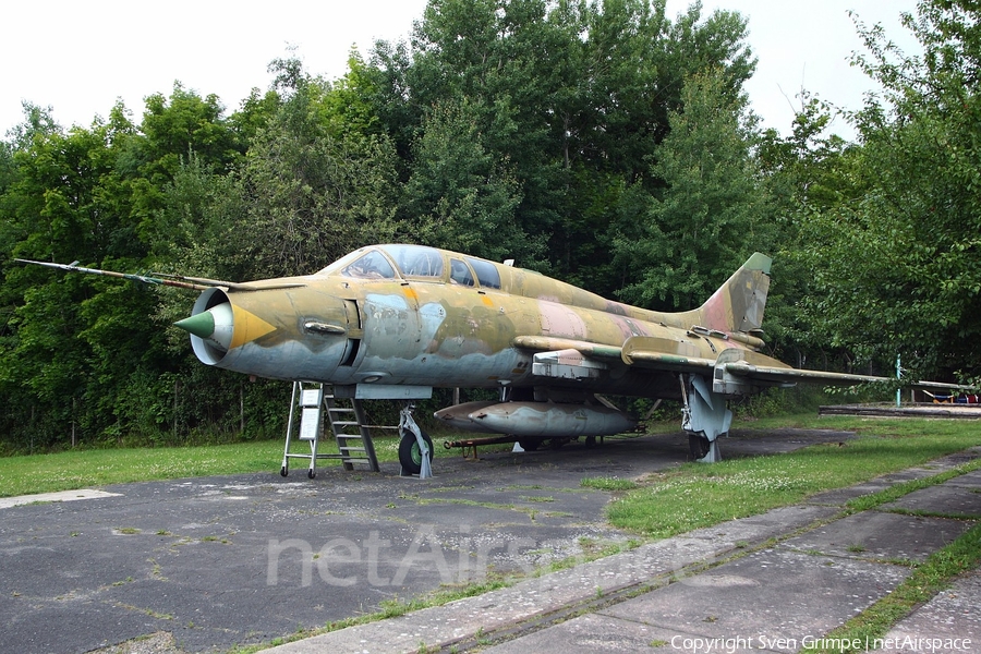 German Air Force (Luftwaffe) Sukhoi Su-22UM-3K Fitter-G (2548) | Photo 52510