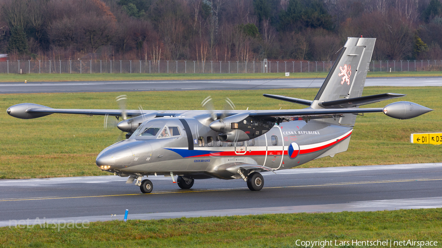 Czech Air Force Let L-410UVP-E20 Turbolet (2710) | Photo 482947
