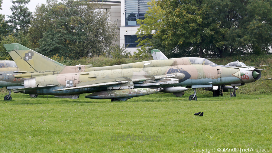 Polish Air Force (Siły Powietrzne) Sukhoi Su-22UM-3K Fitter-G (3005) | Photo 547740
