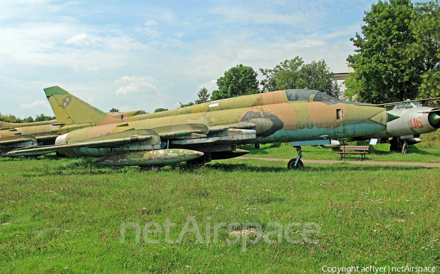Polish Air Force (Siły Powietrzne) Sukhoi Su-22UM-3K Fitter-G (3005) | Photo 653275