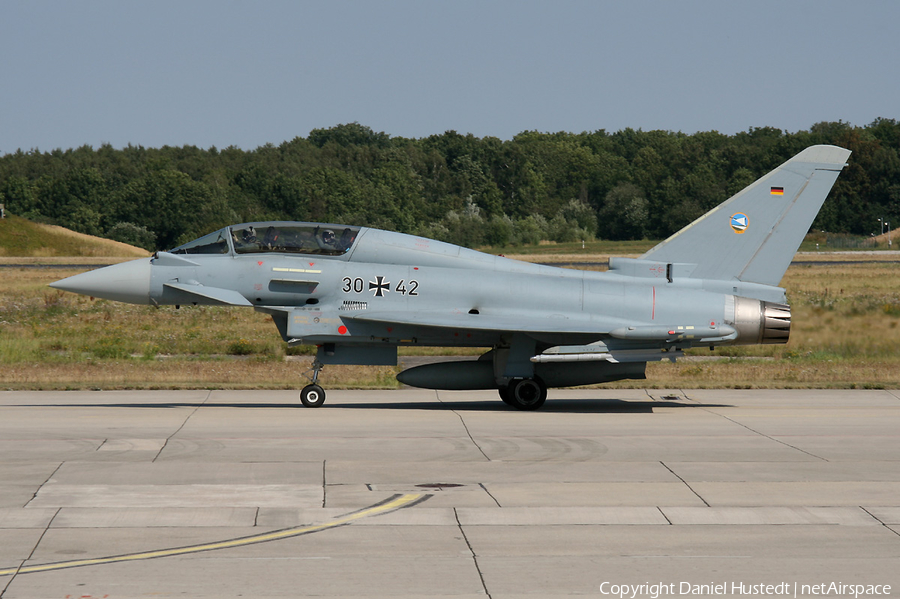 German Air Force (Luftwaffe) Eurofighter EF2000(T) Typhoon (3042) | Photo 466875