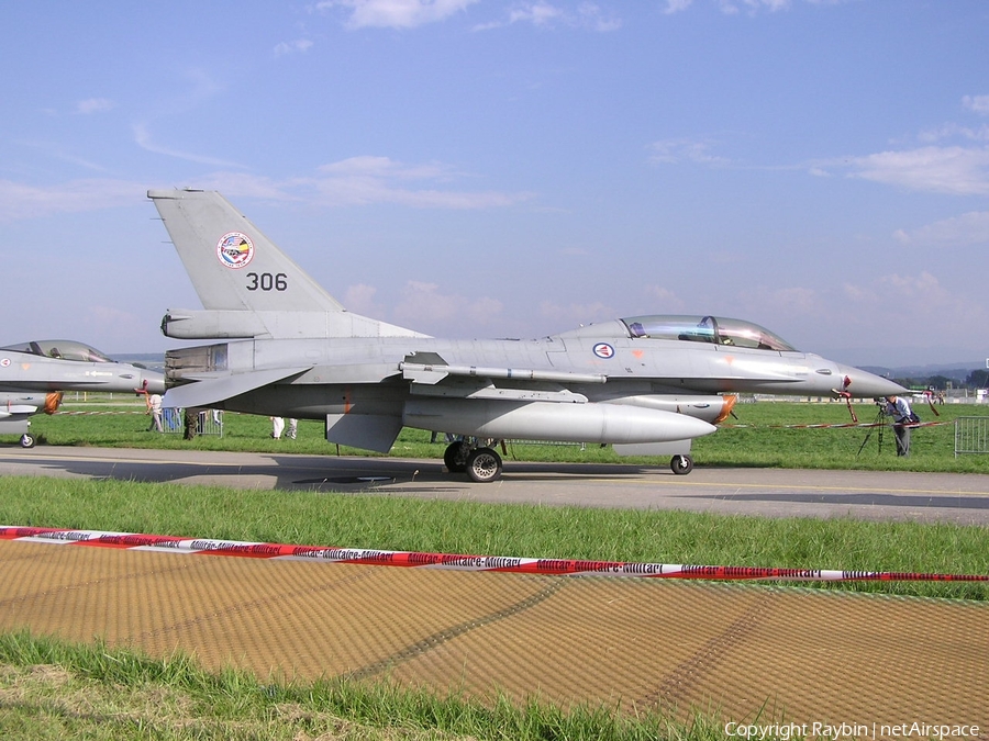 Royal Norwegian Air Force General Dynamics F-16BM Fighting Falcon (306) | Photo 546621