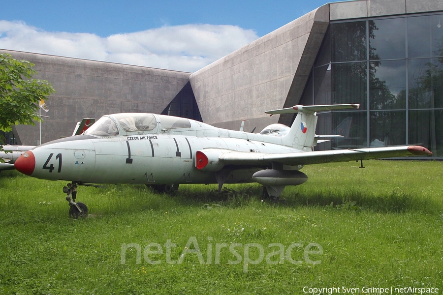 Czech Air Force Aero L-29 Delfin (3241) | Photo 336059