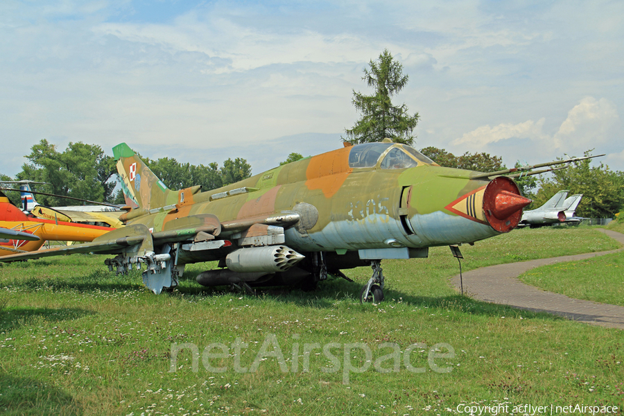 Polish Air Force (Siły Powietrzne) Sukhoi Su-22M4 Fitter-K (3305) | Photo 653269