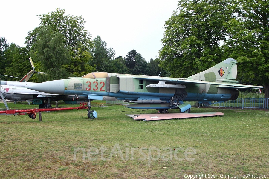 East German Air Force Mikoyan-Gurevich MiG-23ML Flogger-G (332) | Photo 52544