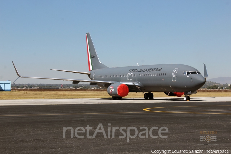 Mexican Air Force (Fuerza Aerea Mexicana) Boeing 737-8ZY (3527) | Photo 393671