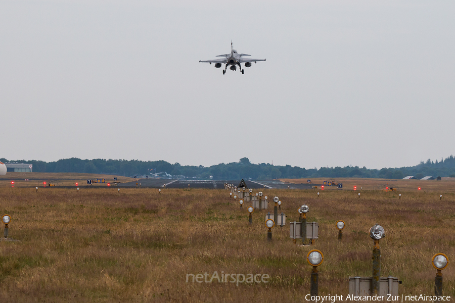 Hungarian Air Force (Magyar Légierő) SAAB JAS 39C Gripen (37) | Photo 576754