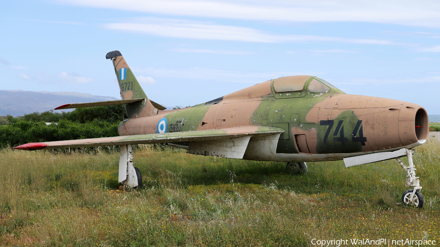 Hellenic Air Force (Polemikí Aeroporía) Republic F-84F Thunderstreak (37218) | Photo 679589