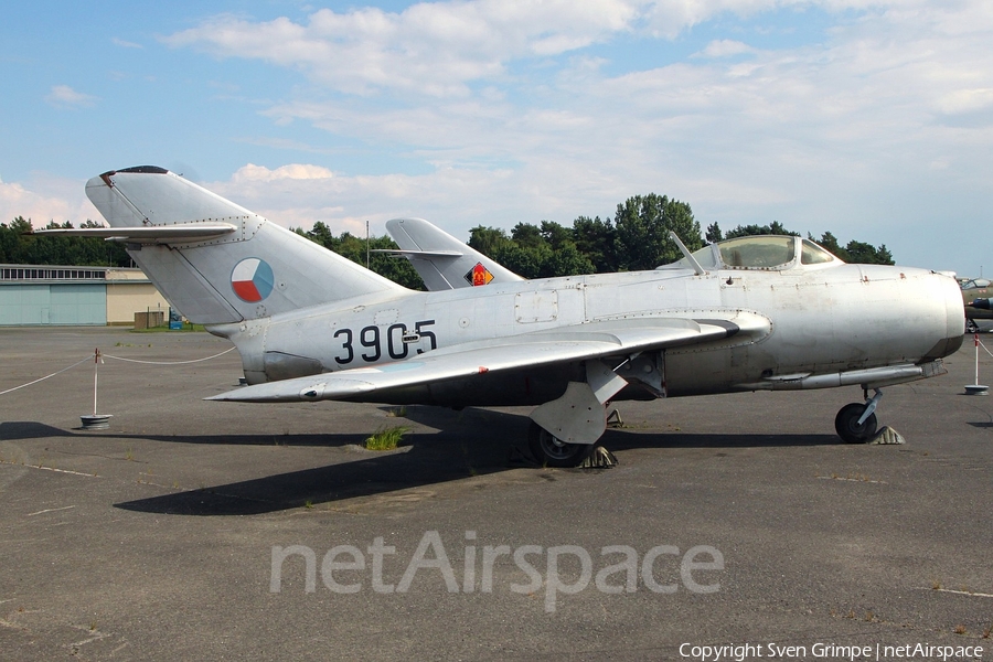 Czechoslovak Air Force Aero S-102 (MiG-15) (3905) | Photo 52555