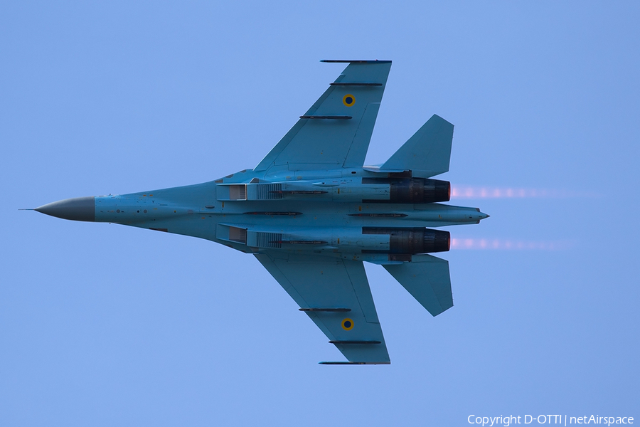 Ukrainian Air Force Sukhoi Su-27P Flanker B (39 BLUE) | Photo 348317