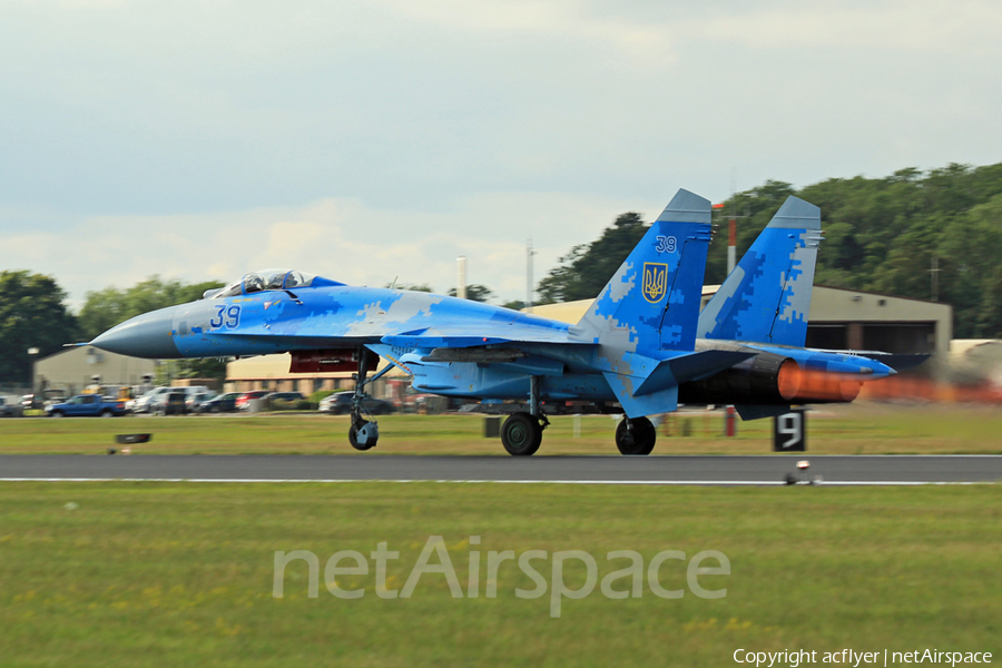 Ukrainian Air Force Sukhoi Su-27P Flanker B (39 BLUE) | Photo 354867