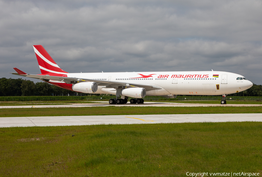 Air Mauritius Airbus A340-313X (3B-NBE) | Photo 460466