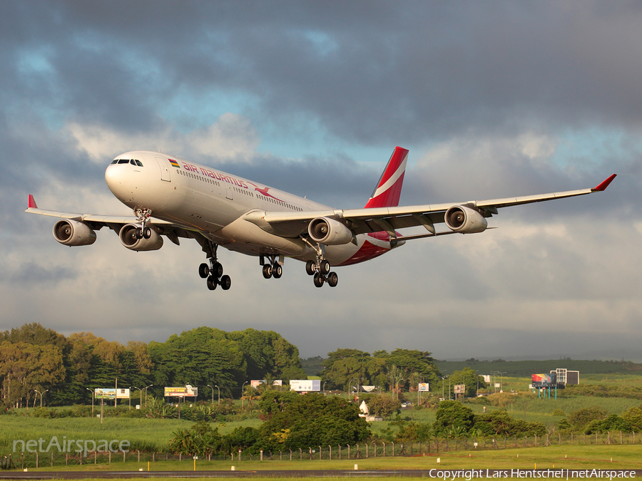 Air Mauritius Airbus A340-313E (3B-NBJ) | Photo 96389