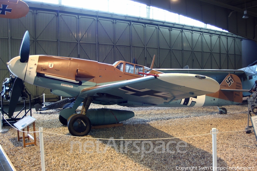 Luftwaffe Messerschmitt Bf 109G-2 (YELLOW 4) | Photo 52484