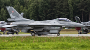 Polish Air Force (Siły Powietrzne) General Dynamics F-16CJ Fighting Falcon (4042) at  Lask, Poland